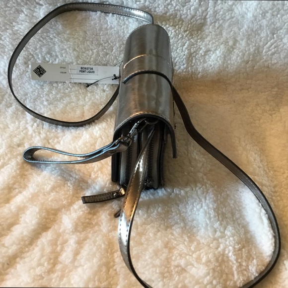 Crossbody - Picture 3 of 5